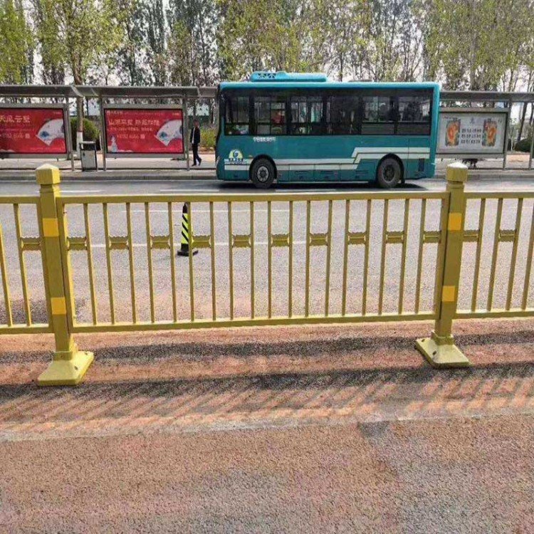 重庆道路交通隔离护栏